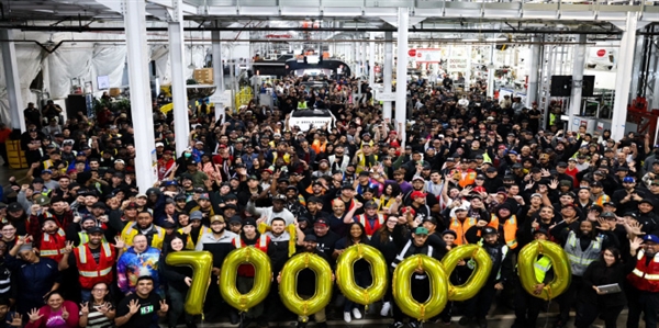 里程碑！特斯拉700萬輛下線：第三季度交付量突破46萬